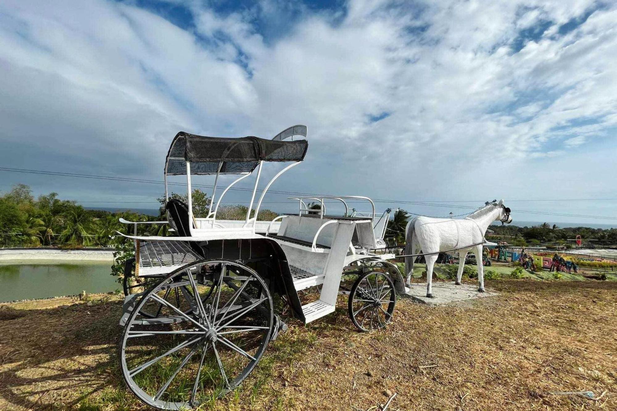 Garin Farm Pilgrimage Resort Powered By Cocotel San Joaquin エクステリア 写真