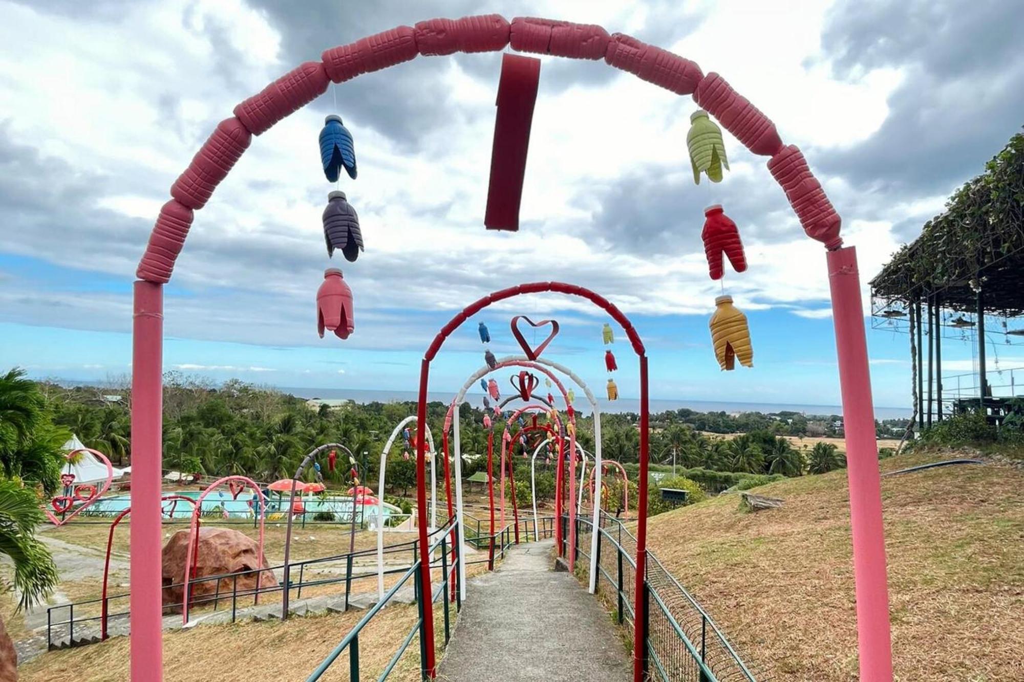 Garin Farm Pilgrimage Resort Powered By Cocotel San Joaquin エクステリア 写真